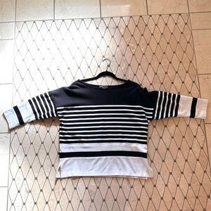 Vince Black and White Striped Top. VGUC